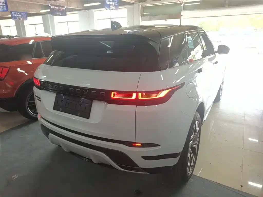 Land Rover Range Rover Evoque 2020 249PS R-DYNAMIC S Sport Edition фото 7