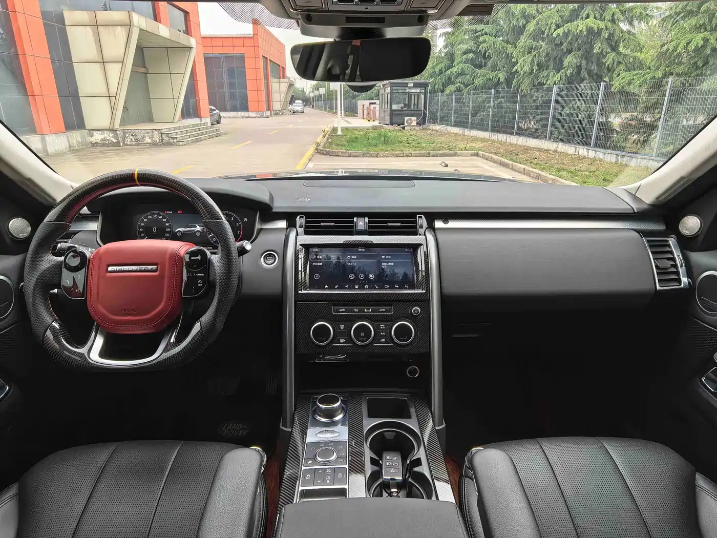 Фото 20 - Land Rover Discovery
