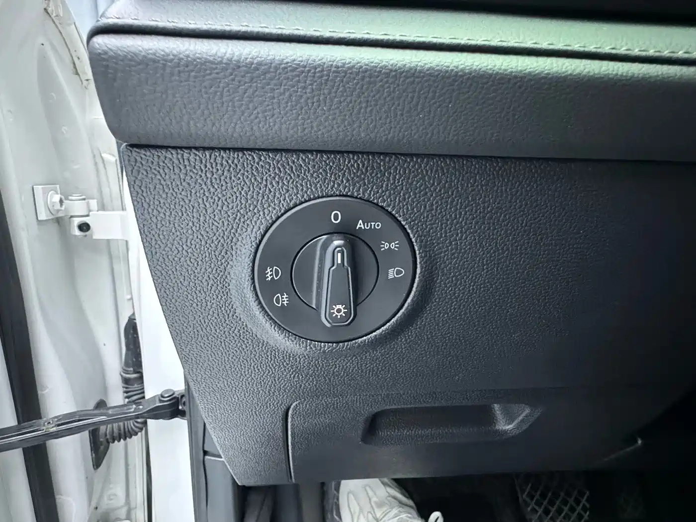 Volkswagen Tharu 2022 280TSI FWD Luxury Edition фото 10