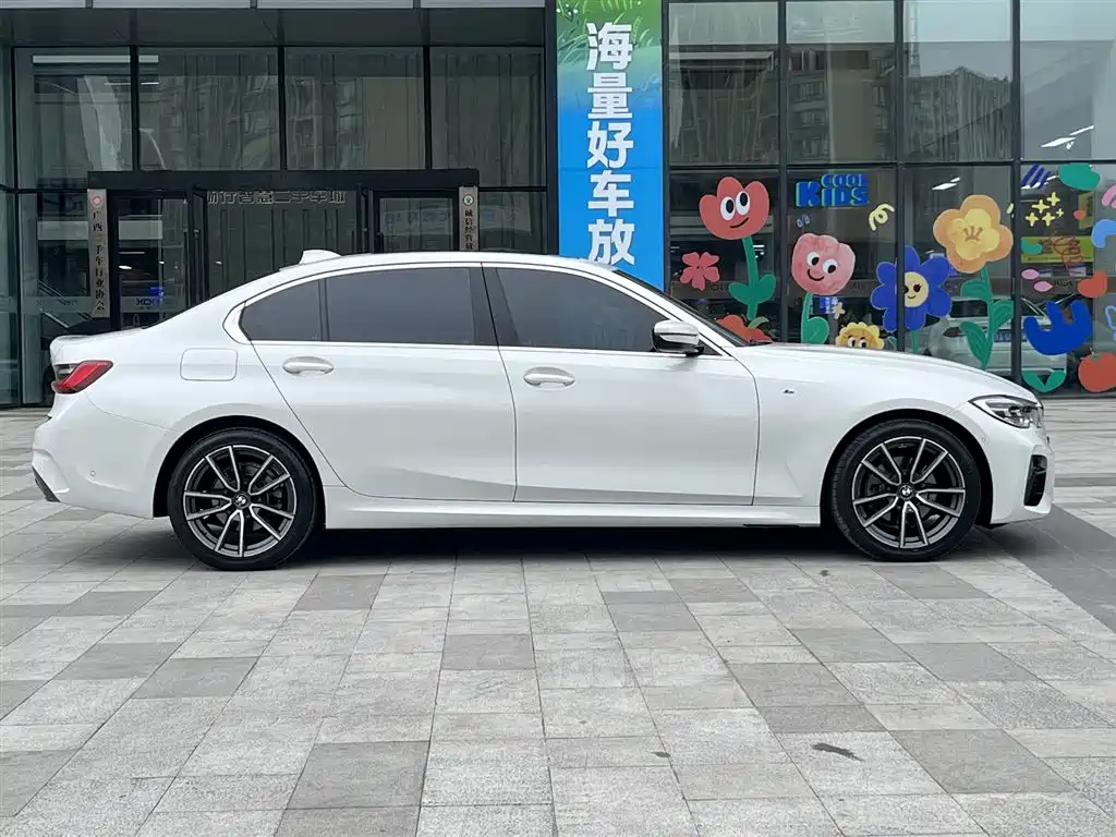 BMW 3 Series 2020 325Li M Sport Package фото 4