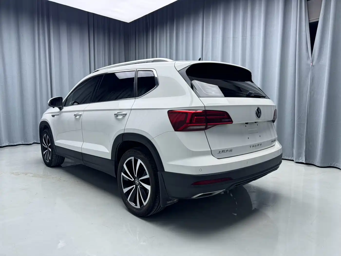 Volkswagen Tharu 2022 280TSI FWD Luxury Edition фото 18