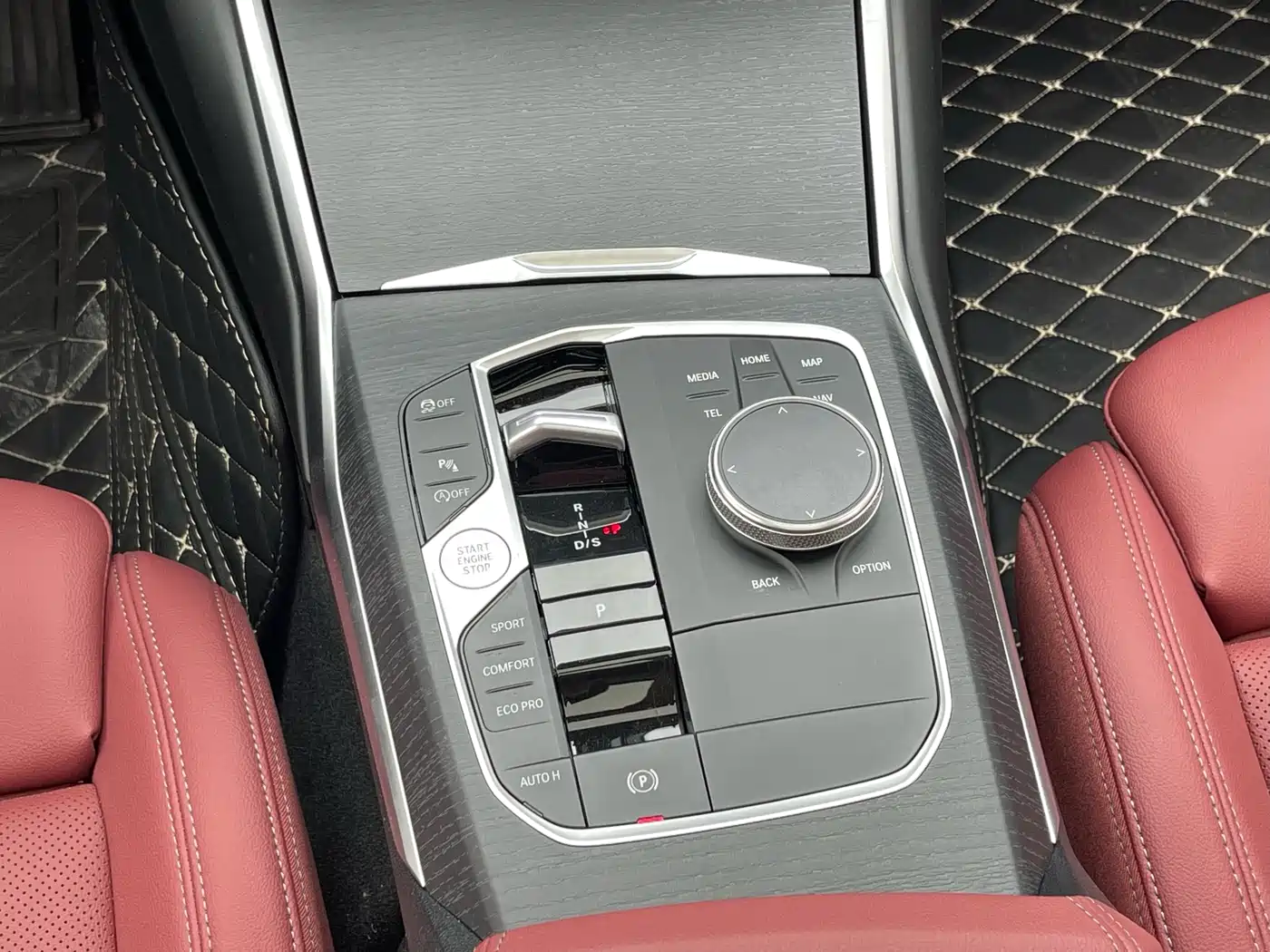 BMW 3 Series 2025 325Li M Sport Package фото 23