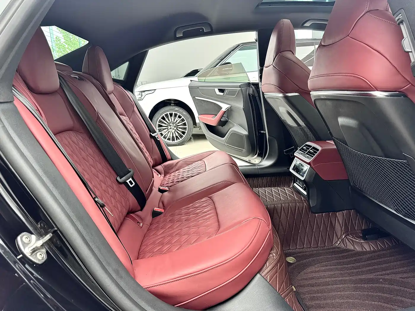 AUDI A7L