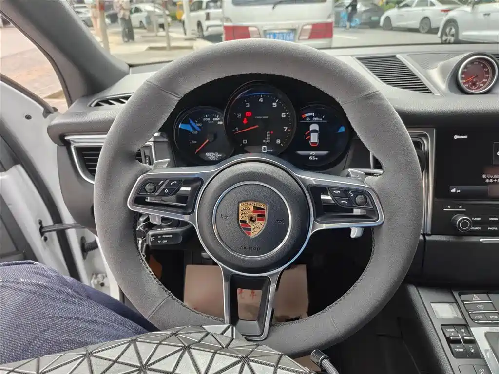Porsche Macan 2017 Macan 2.0T фото 16