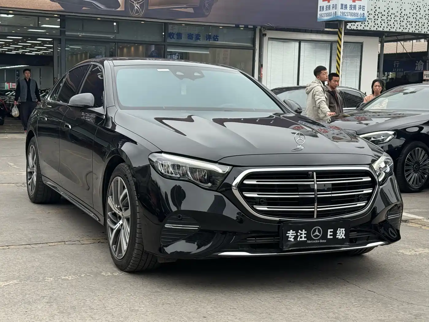 MERCEDES-BENZ E-CLASS
