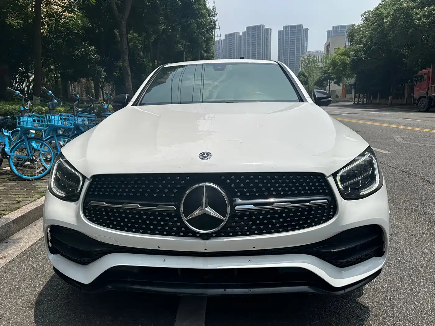 Mercedes-Benz GLC Coupe 2020 GLC 260 4MATIC Coupe SUV фото 2