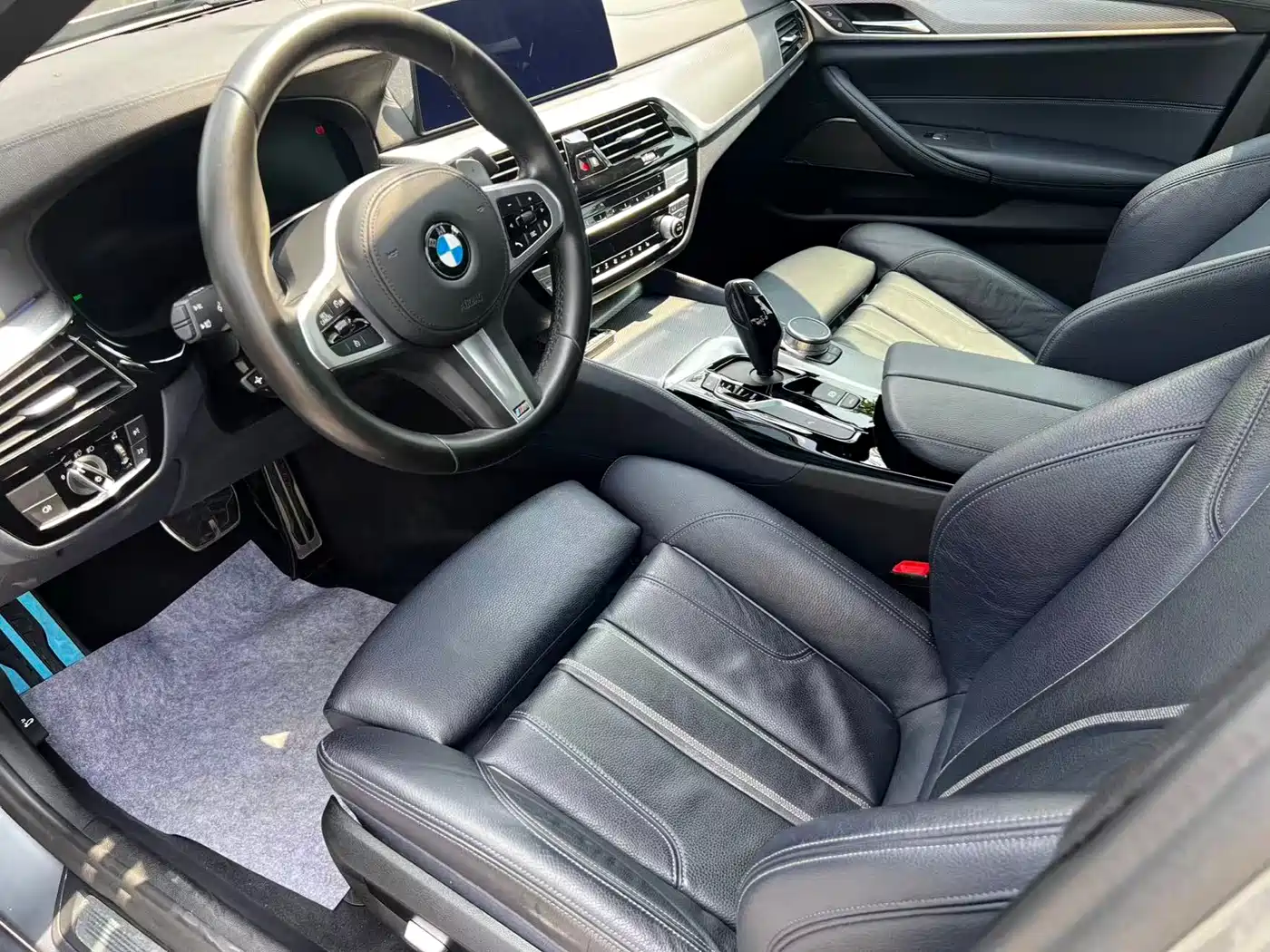 BMW 5 Series (Import) 2020 530i M Sport Package фото 8