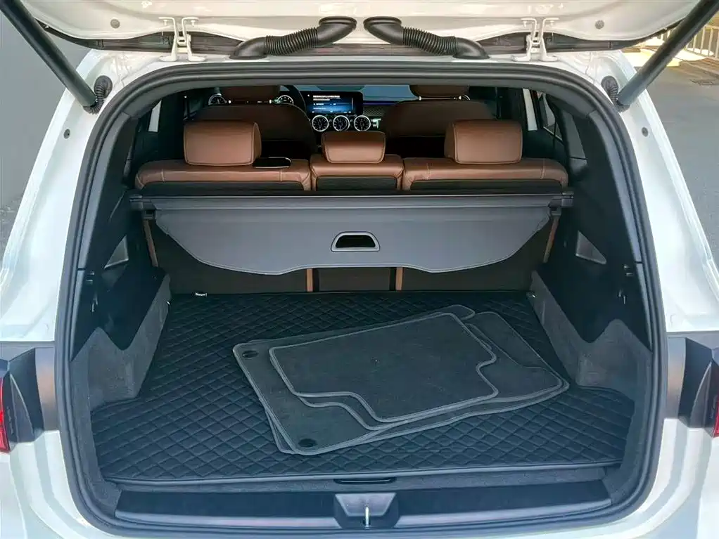 Mercedes-Benz GLB 2025 GLB 220 Dynamic фото 8
