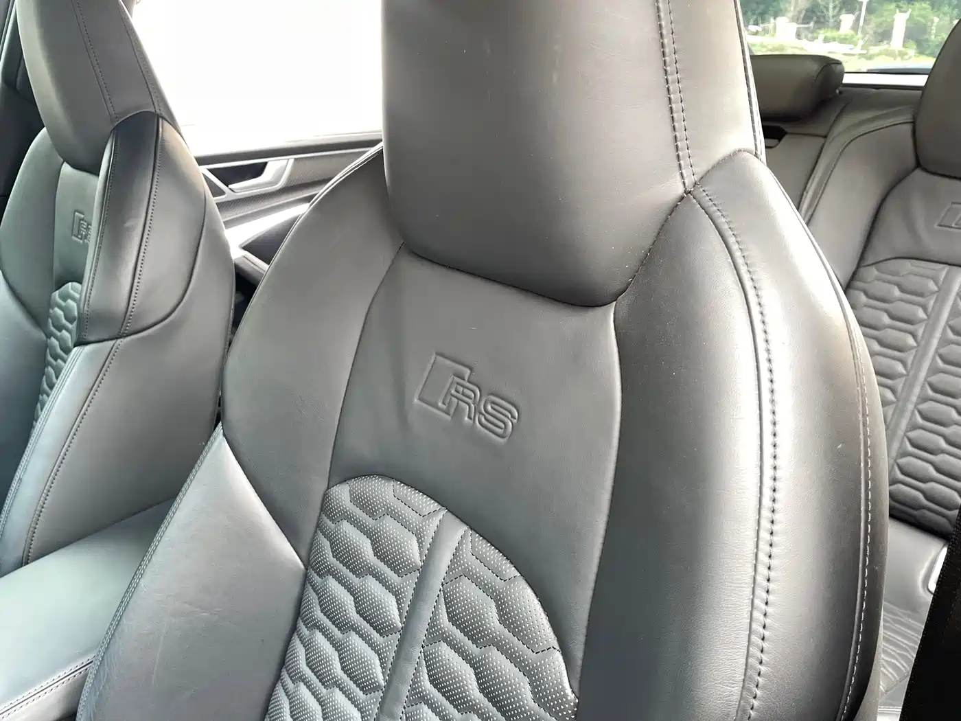 Audi RS 6 2024 RS 6 4.0T Avant performance фото 21