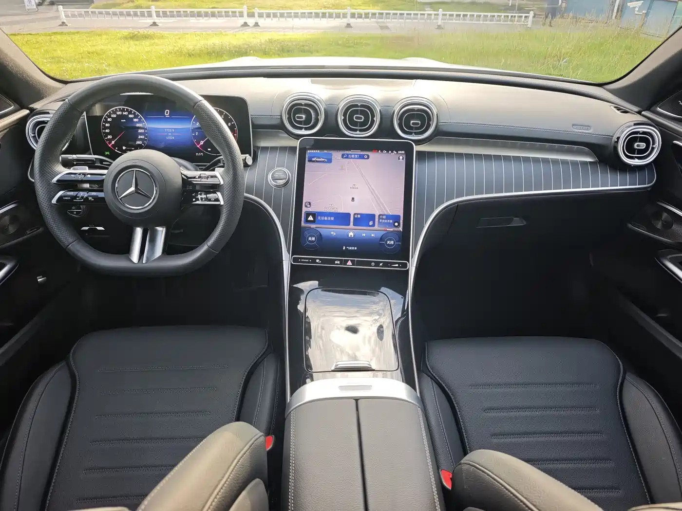 Mercedes-Benz C-Class 2025 C 260 L Night Sport Edition фото 16