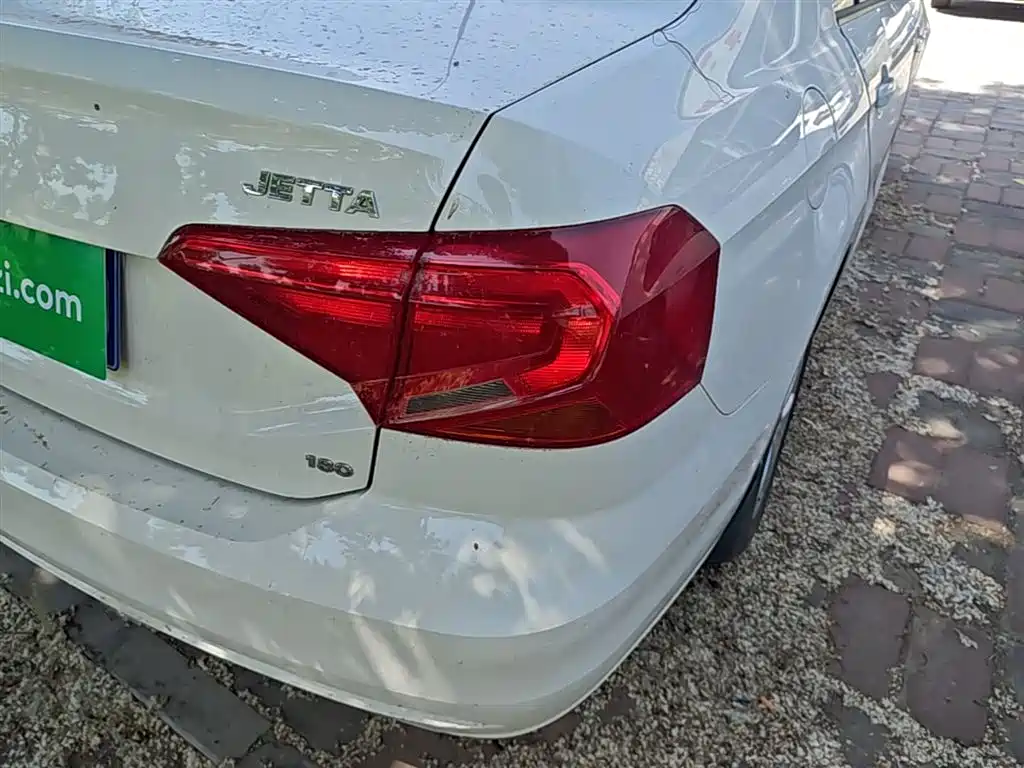 Volkswagen Jetta 2017 1.5L Automatic Fashion фото 8