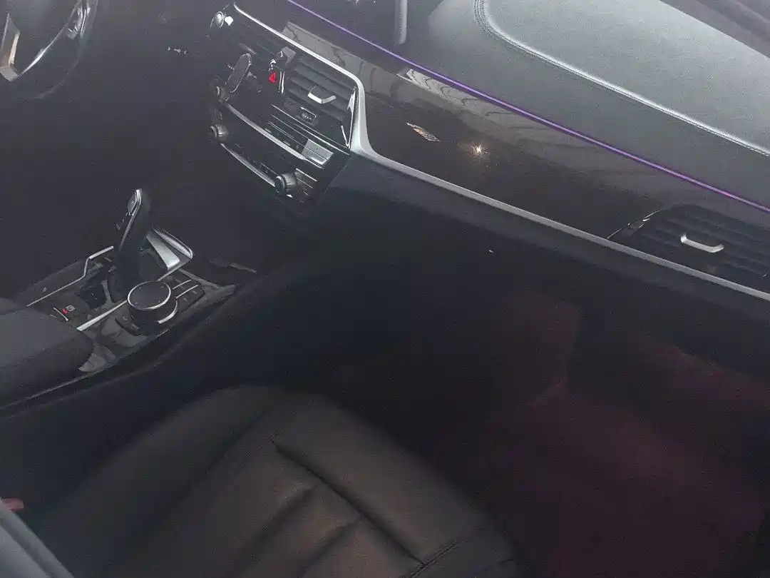 BMW 5 Series 2018 525Li M Sport Package фото 6