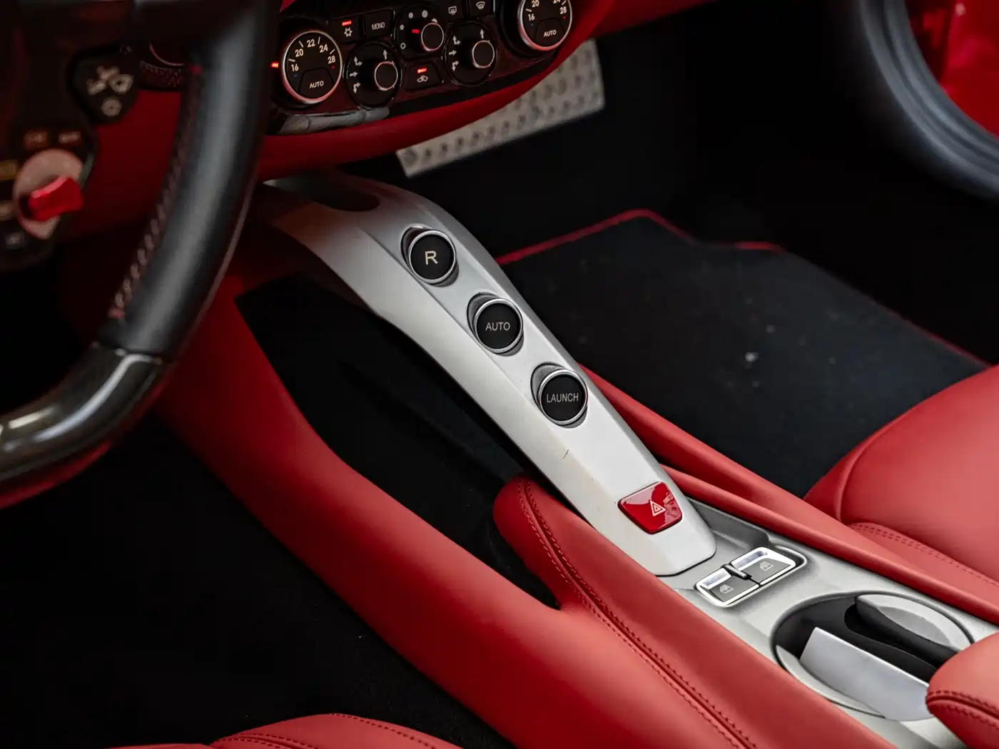 Ferrari F12berlinetta 2013 6.3L Standard фото 10