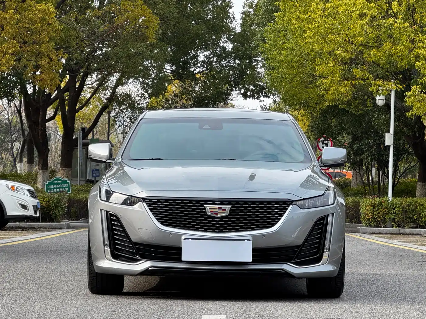 Cadillac CT5 2023 28T Luxury Style (Standard Edition) фото 2