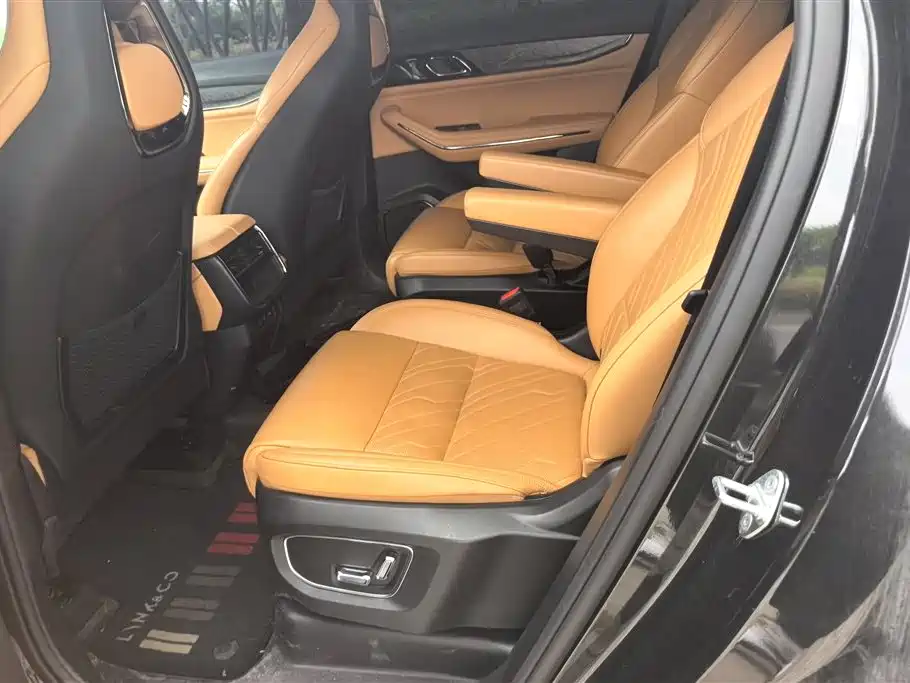Lynk & Co 09 2021 2.0T Halo 6-Seater фото 11