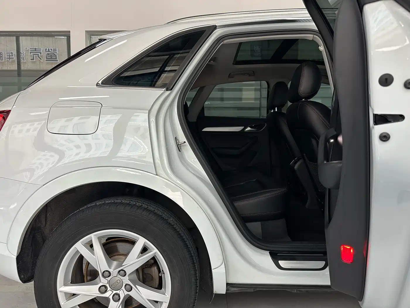 Audi Q3 2017 30 TFSI Sport фото 10
