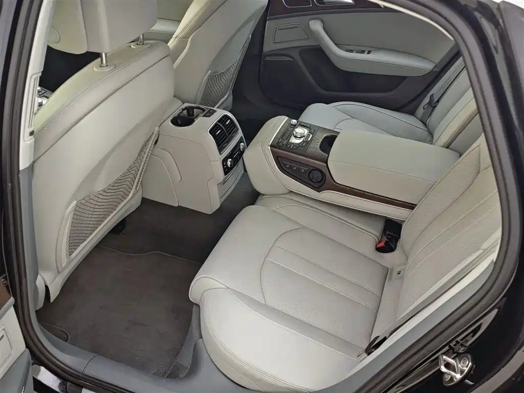 Audi A6L 2014 50 TFSI quattro Luxury фото 15