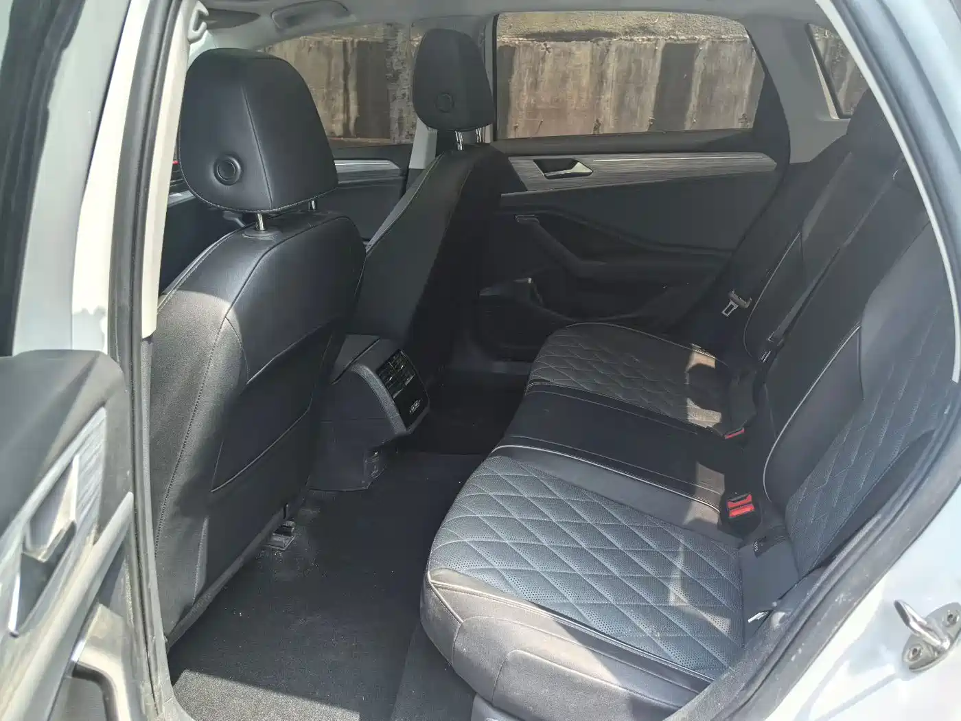 Volkswagen Sagitar 2025 300TSI DSG Surpass Edition фото 6