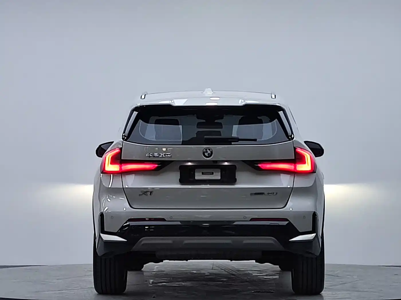 BMW X1 2023 sDrive20Li X Design Package фото 7