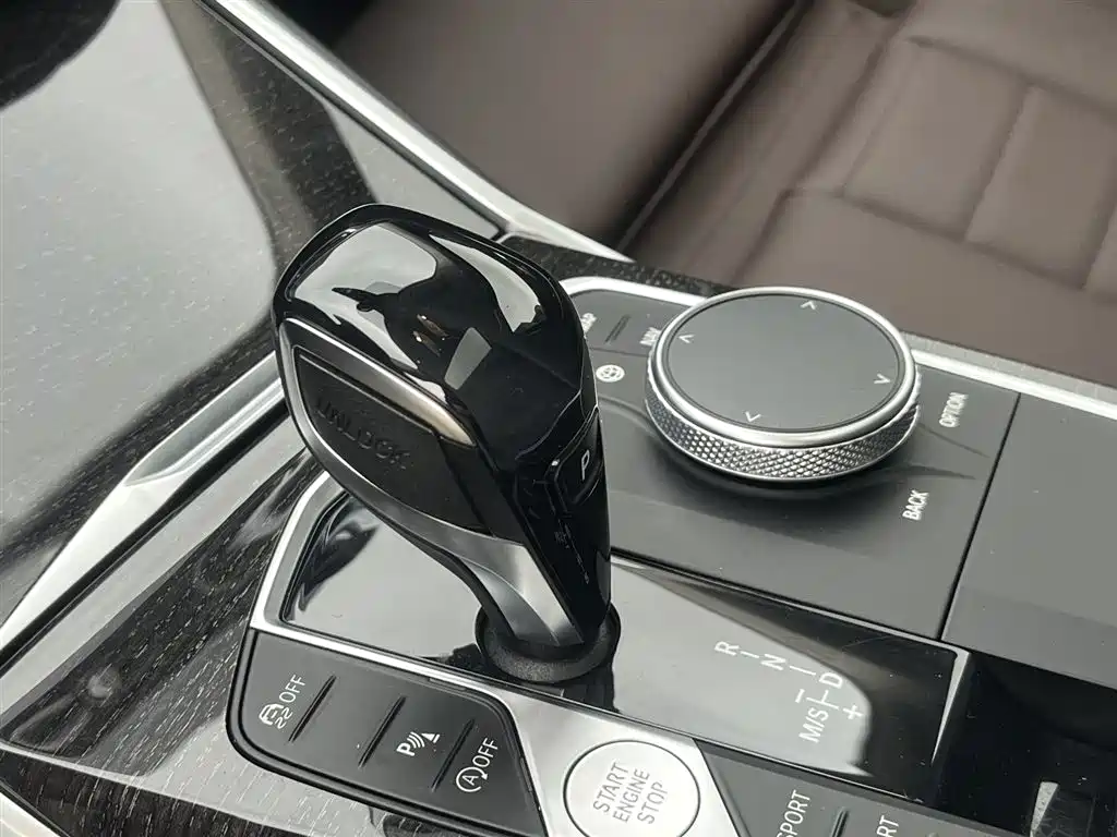 BMW 3 Series 2020 325Li M Sport Package фото 14