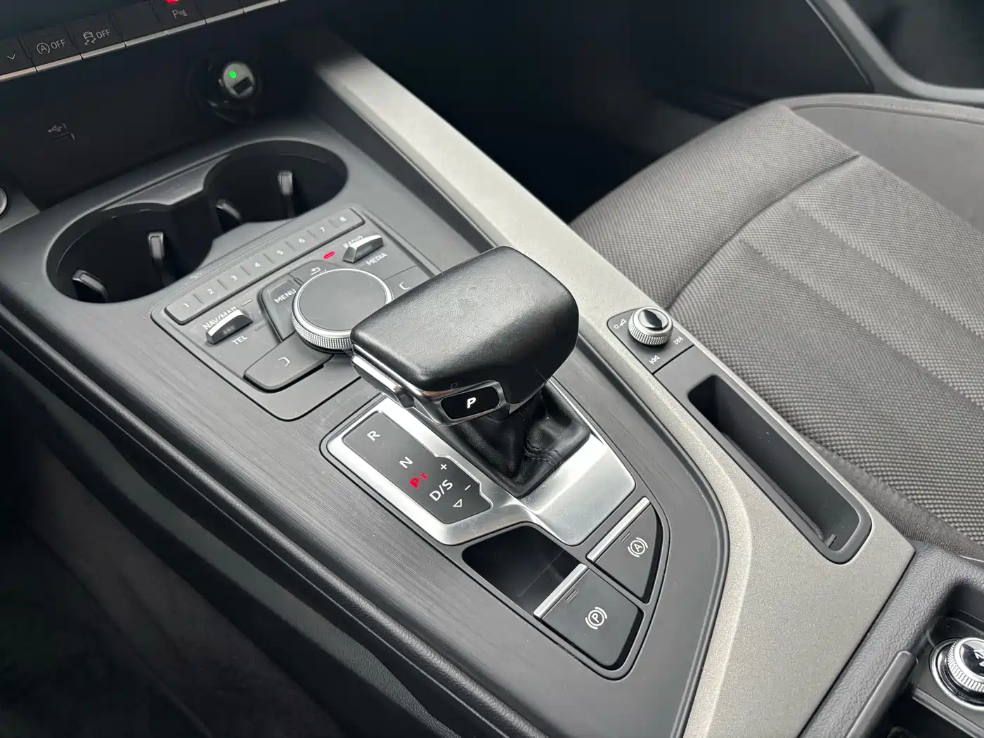 Audi A4L 2018 30th Anniversary 40 TFSI Progressive фото 26