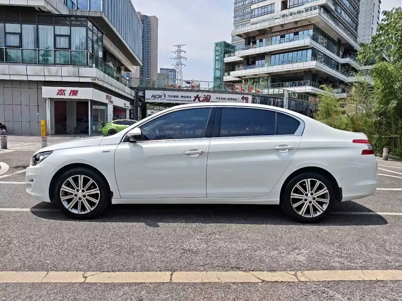 Peugeot 408 2018 Facelift 350THP Automatic Luxury фото 13