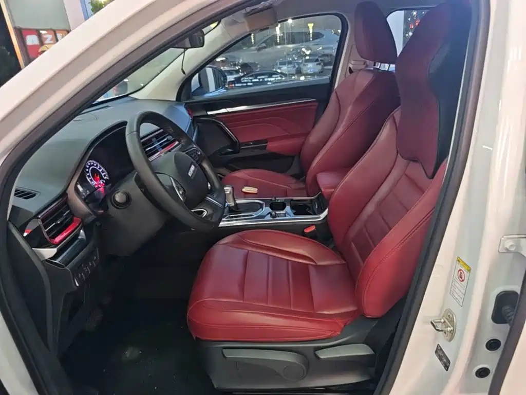 Фото 15 - Haval F5