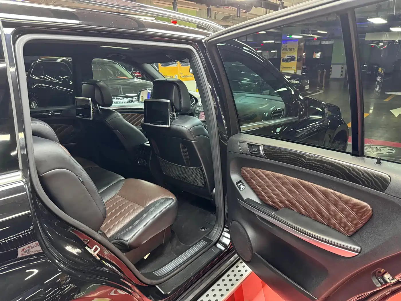 Mercedes-Benz GL-Class 2011 GL 450 Prestige Grand Edition фото 35