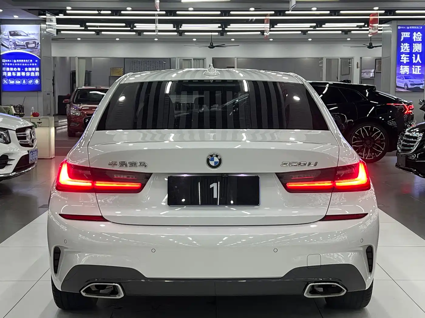 BMW 3 Series 2020 320Li M Sport Package фото 5