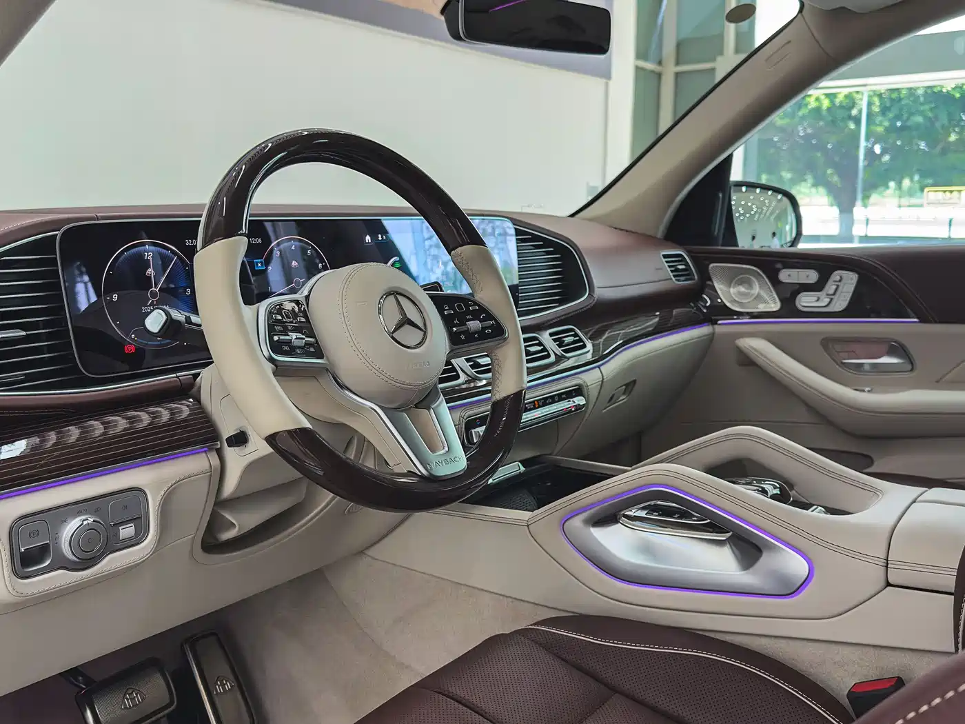 Mercedes-Benz Maybach GLS 2022 GLS 600 4MATIC Ceremony Edition фото 23