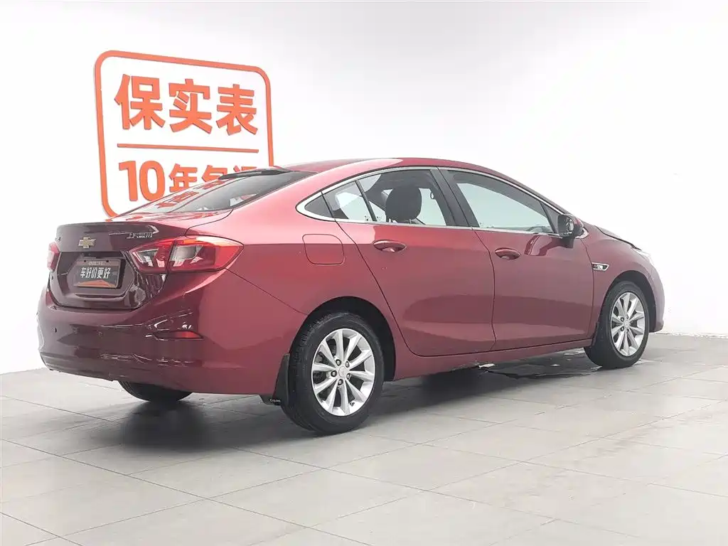 Chevrolet Cruze 2018 320 Automatic Pioneer Sunroof Edition фото 2