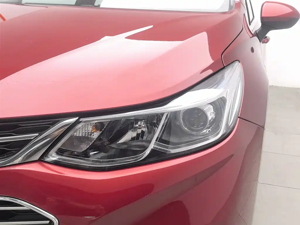 Chevrolet Cruze 2018 320 Automatic Pioneer Sunroof Edition фото 7
