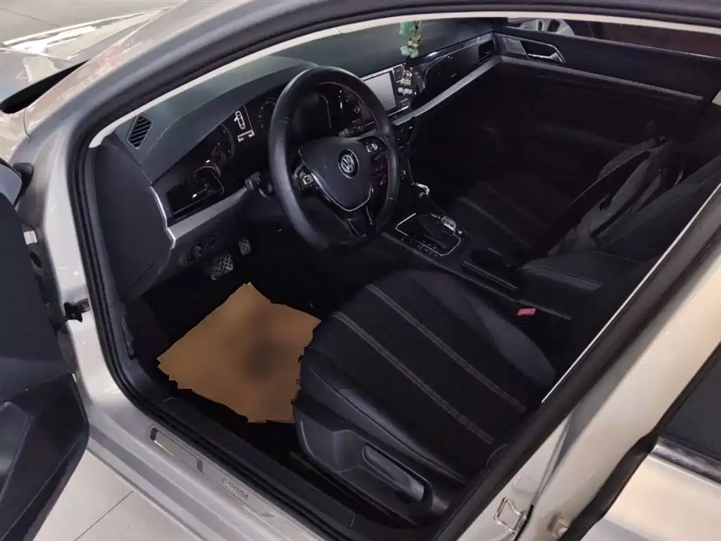 Volkswagen Lavida 2018 280TSI DSG Comfort Edition China V фото 16