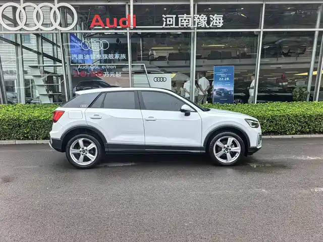 Audi Q2L 2022 35 TFSI Progressive Dynamic — фото 3