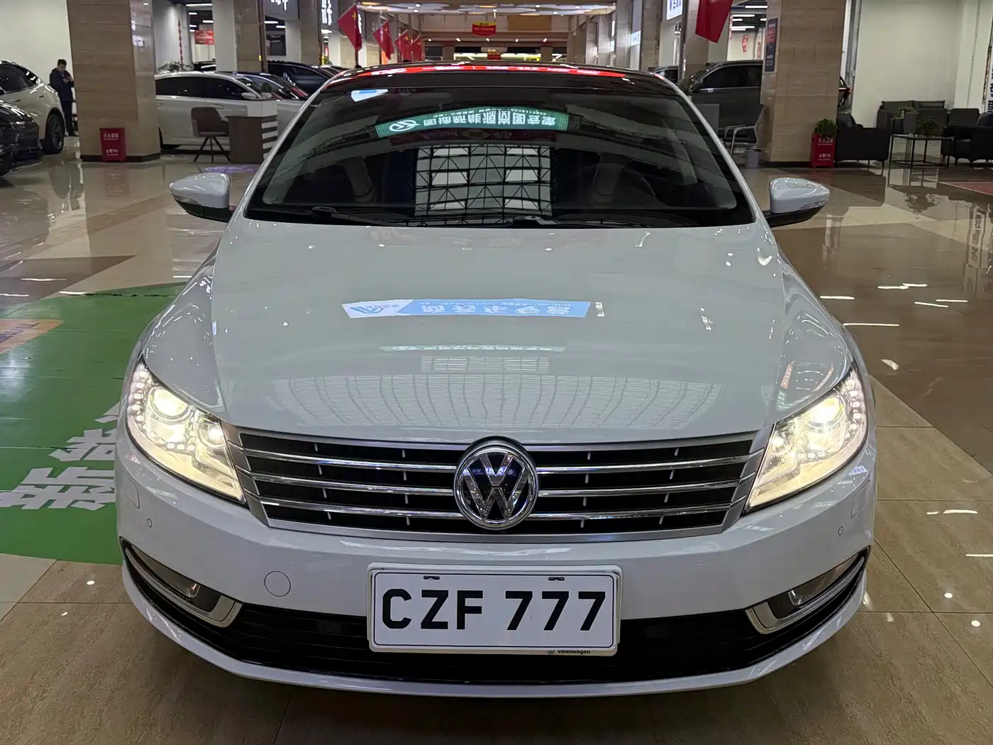 Volkswagen FAW-Volkswagen CC 2016 Model 1.8TSI Luxury фото 2