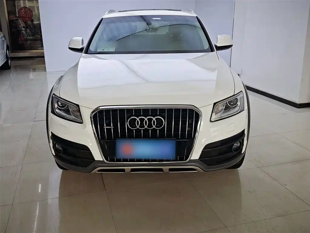 Audi Q5 2017 Plus 40 TFSI Technology фото 6
