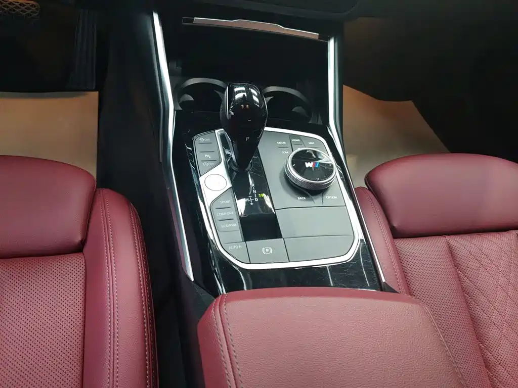 BMW 3 Series 2022 320Li M Sport Package фото 6
