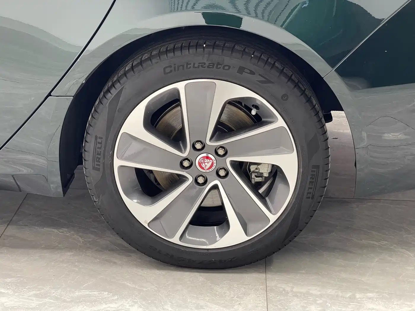 Jaguar XFL 2024 2023 Model XFL 2.0T P200 2WD Elite Luxury Edition