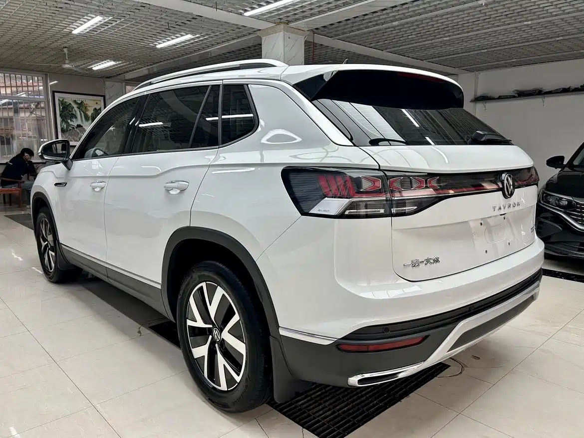 Volkswagen Tayron 2023 280TSI 2WD Luxury Plus Advanced Edition фото 6