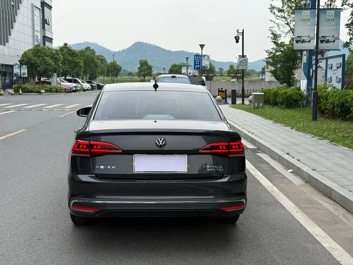 Volkswagen Bora 2023 200TSI Manual Comfort Edition фото 6