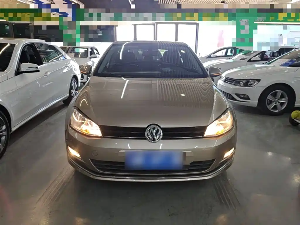 Volkswagen Golf 2016 230TSI Automatic Luxury фото 3