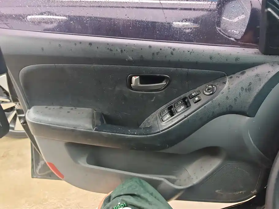 Hyundai Elantra 2011 1.6L Manual Comfort фото 7