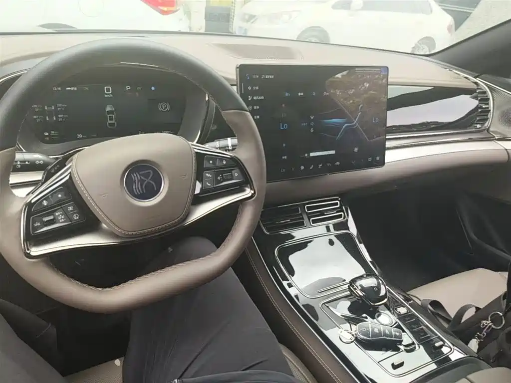 BYD Han 2025 DM-i Smart Driving Edition 125KM LiDAR Flagship фото 10