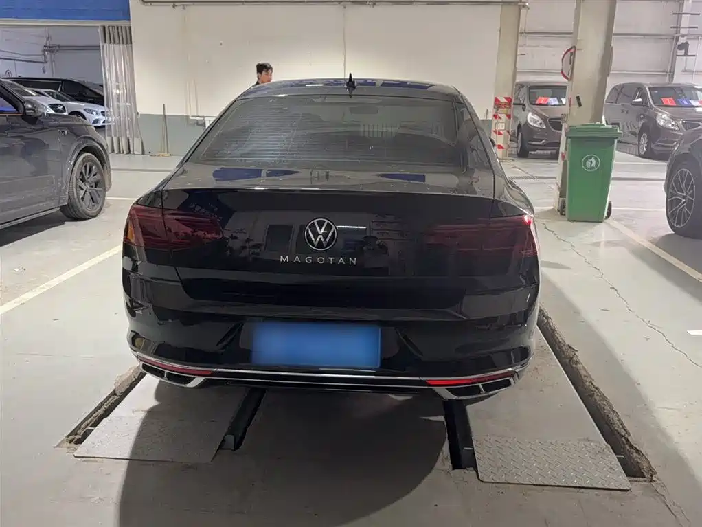 Volkswagen Magotan 2023 2 Million Units Anniversary Edition 330TSI DSG Leading Type фото 6