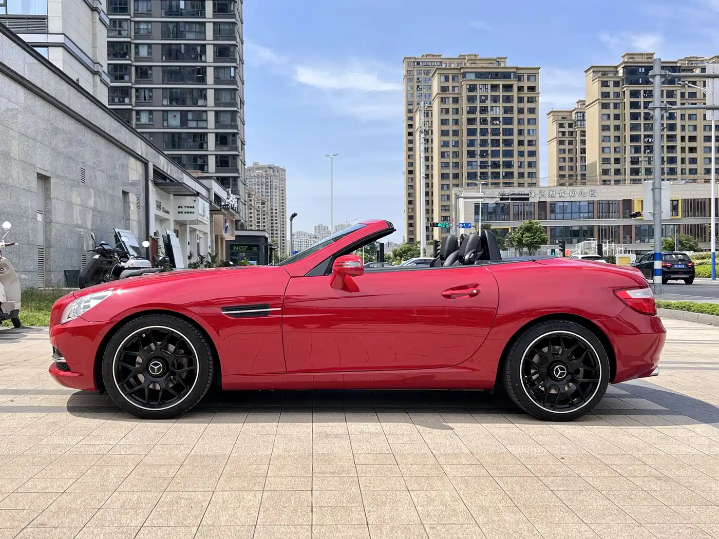 Mercedes-Benz SLK-Class 2011 SLK 200 Fashion фото 7