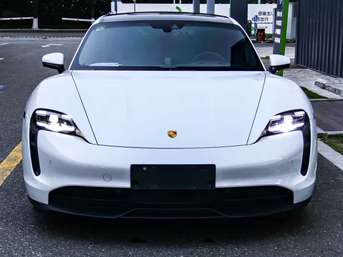 Porsche Taycan 2019 Taycan 4S фото 2