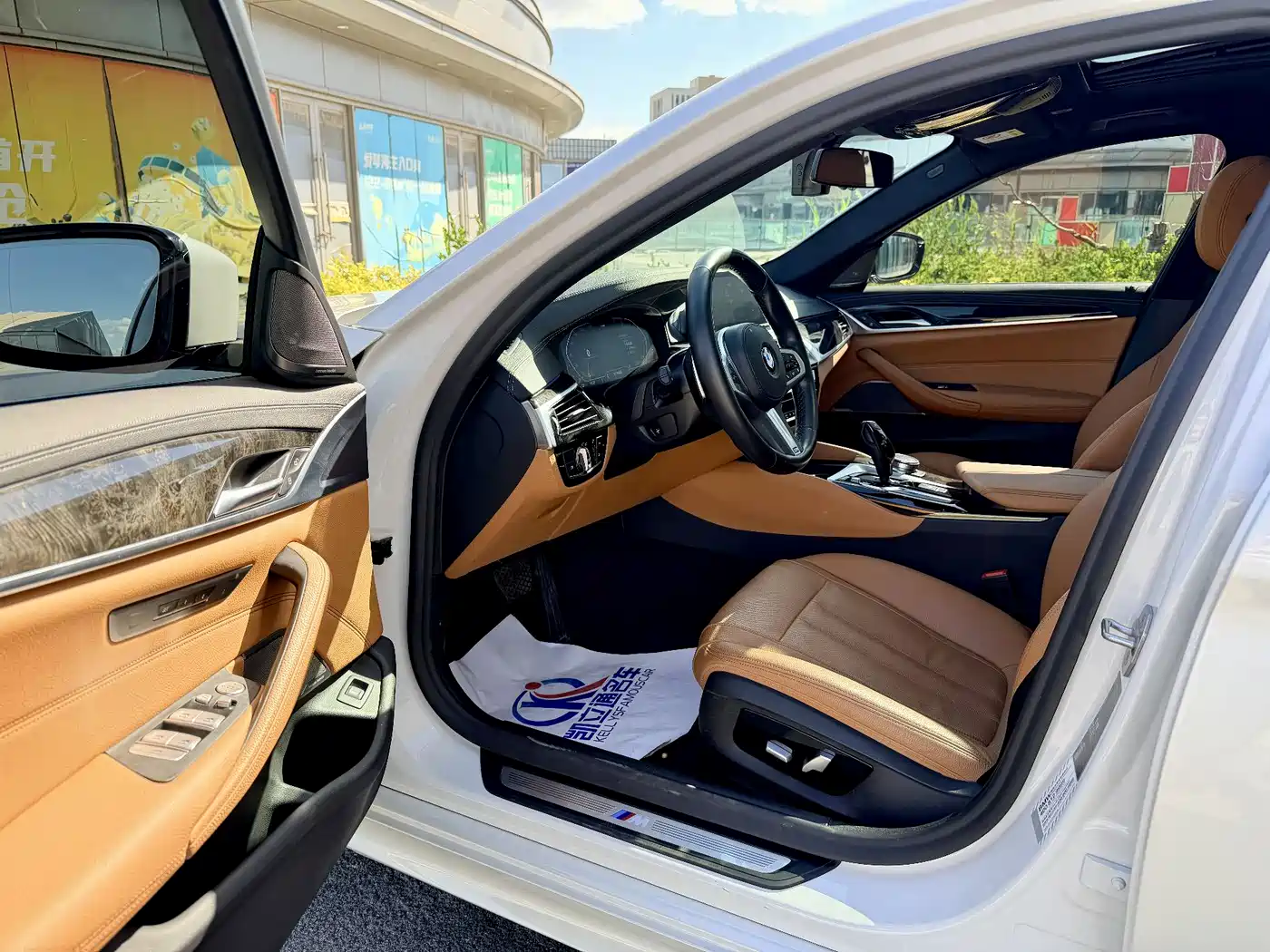 BMW 5 Series 2020 530Li Exclusive M Sport Package фото 10