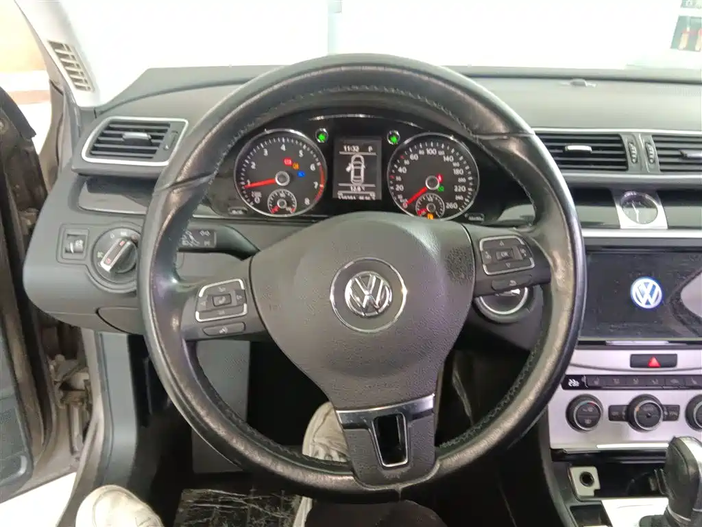 Volkswagen Magotan 2013 1.8TSI Luxury фото 7