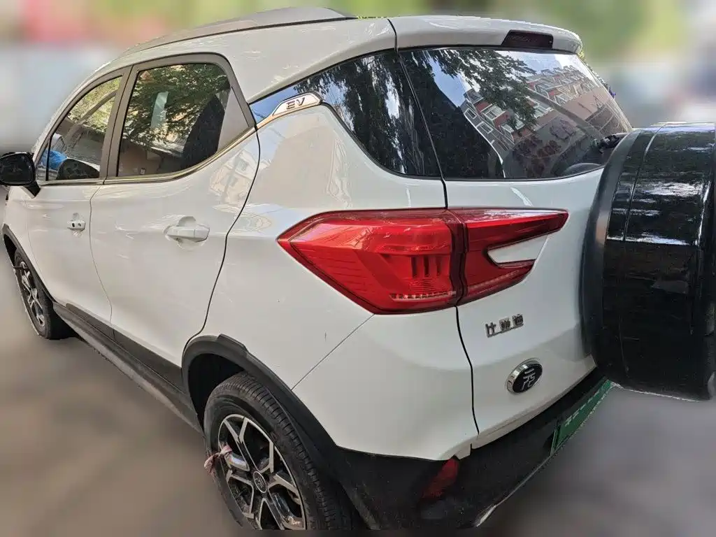 BYD Yuan Pro 2022 2021 401KM Luxury Model