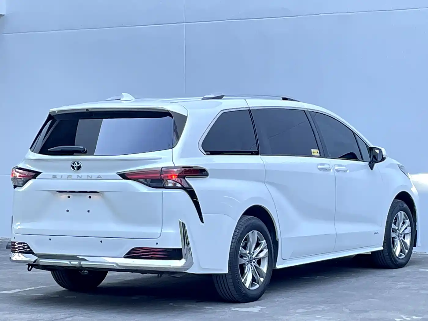 Toyota Sienna 2024 2.5L Hybrid Comfort Edition фото 39